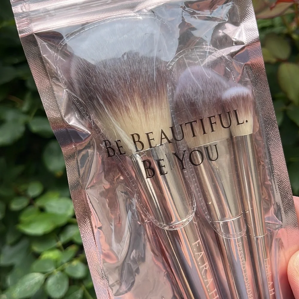 NWT F.A.R.A.H Makeup Brush Trio